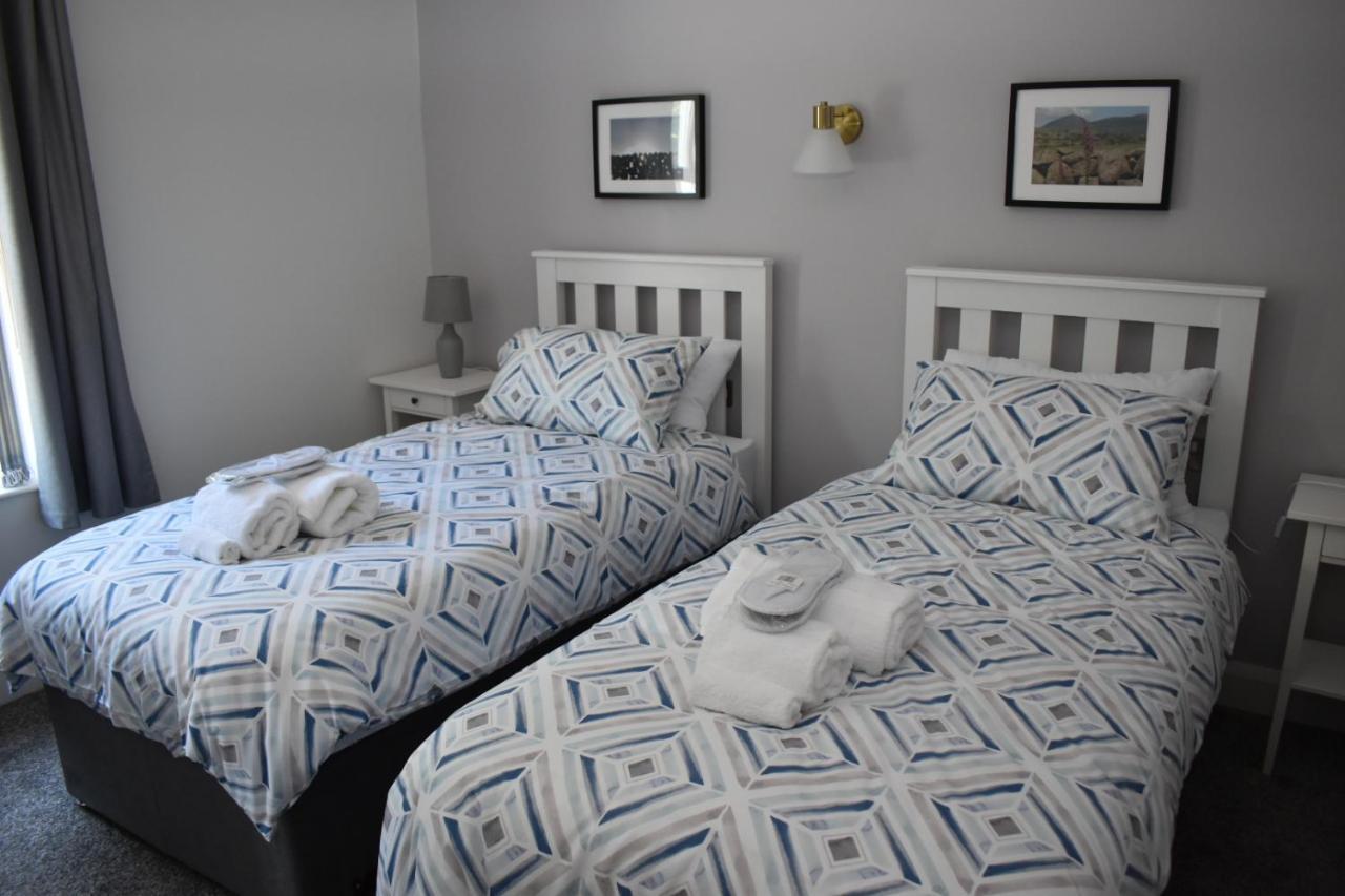 Causeway Coast Apartments Cora Marine 巴利卡斯尔 外观 照片