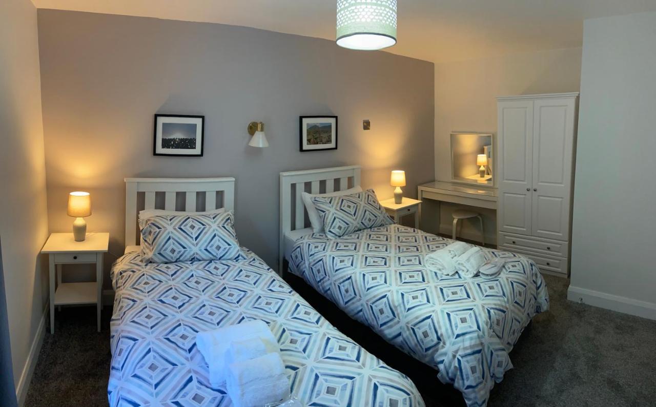Causeway Coast Apartments Cora Marine 巴利卡斯尔 外观 照片