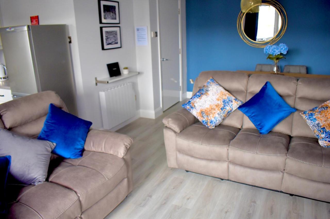 Causeway Coast Apartments Cora Marine 巴利卡斯尔 外观 照片