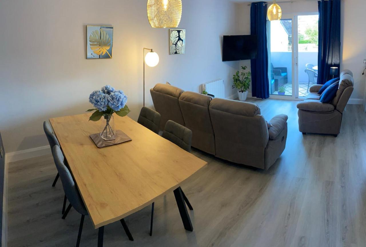 Causeway Coast Apartments Cora Marine 巴利卡斯尔 外观 照片