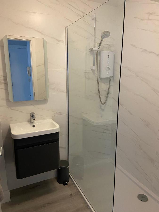 Causeway Coast Apartments Cora Marine 巴利卡斯尔 外观 照片